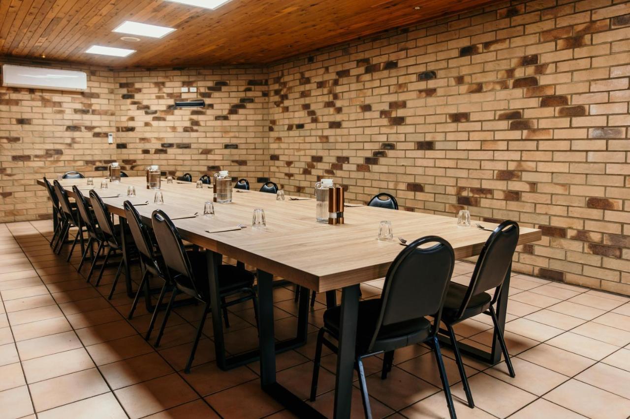 Abacus Motel Маунт-Айза Экстерьер фото