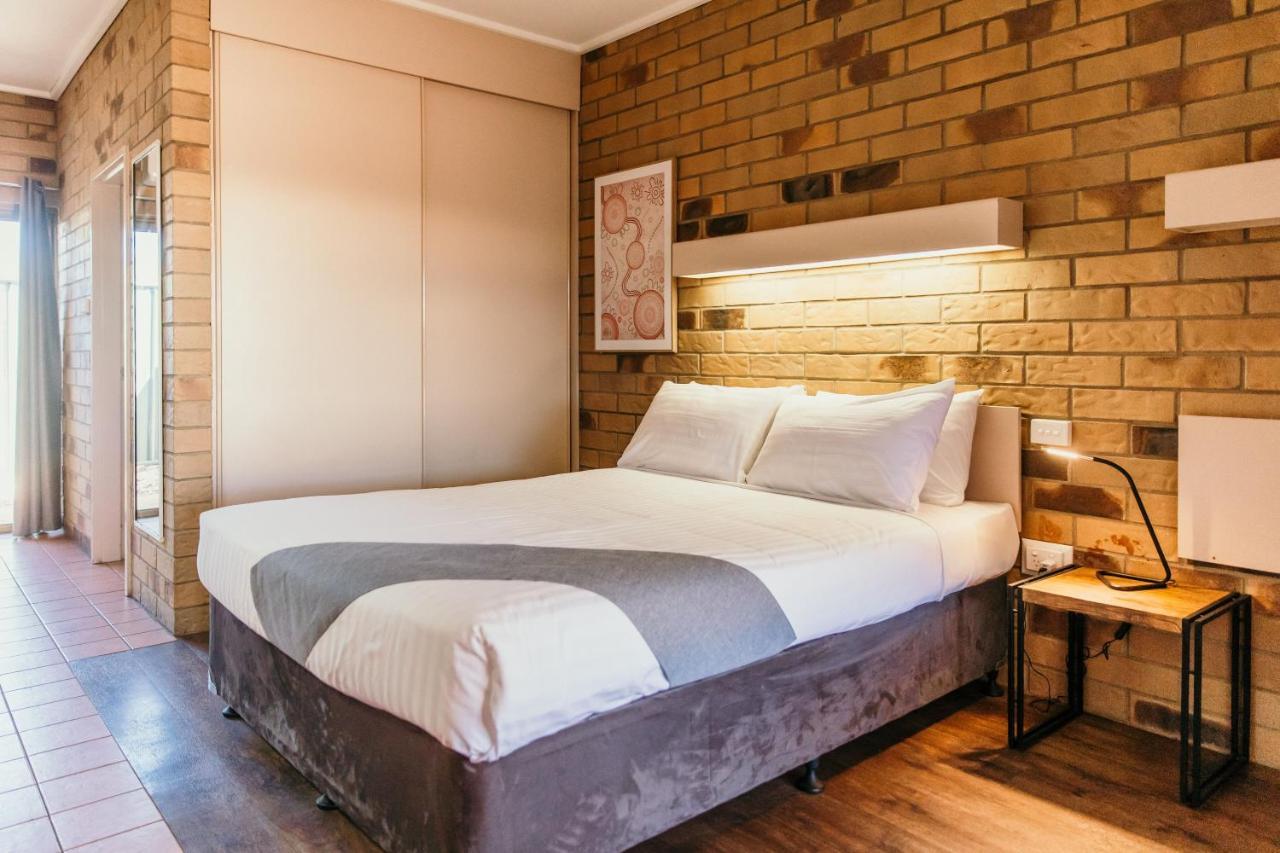 Abacus Motel Маунт-Айза Экстерьер фото