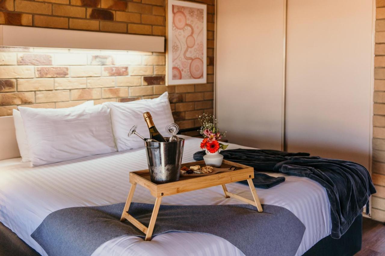 Abacus Motel Маунт-Айза Экстерьер фото