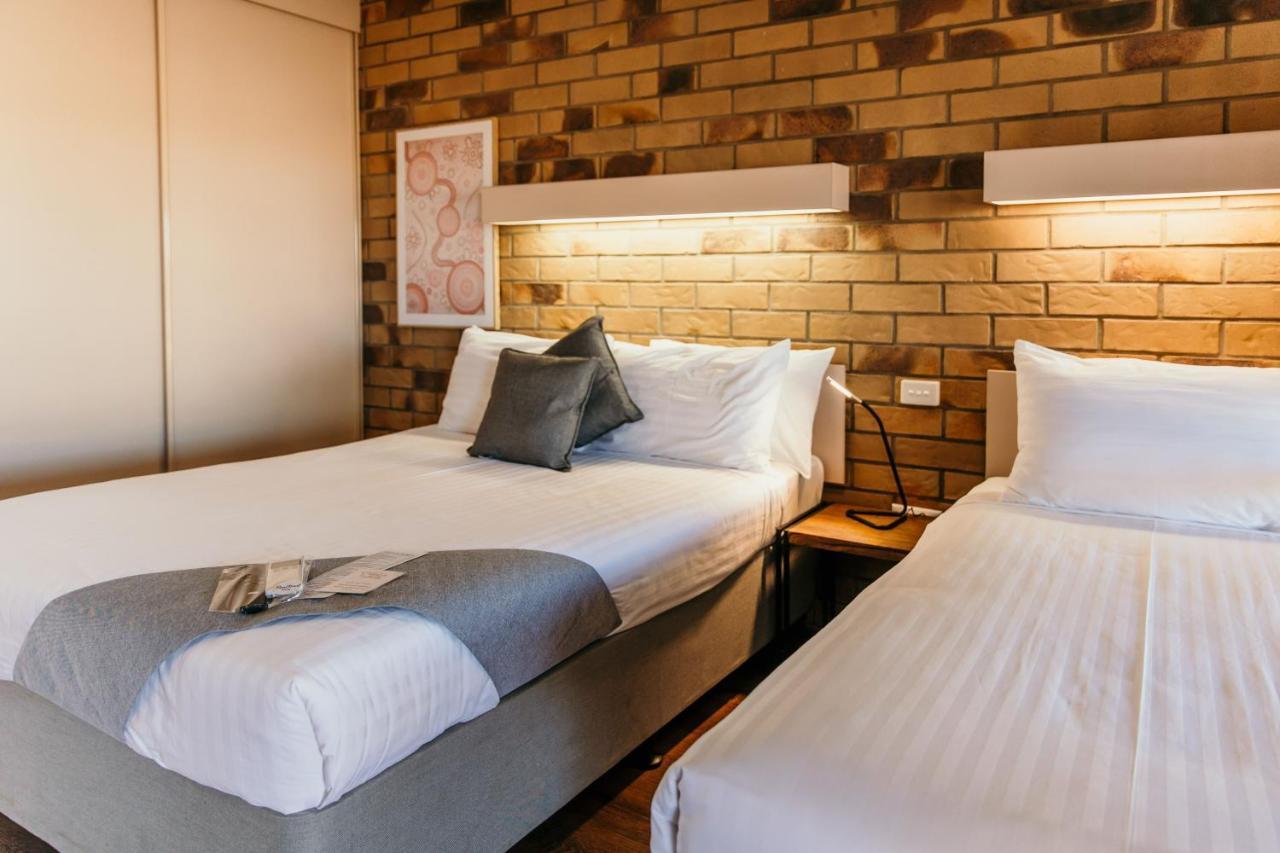 Abacus Motel Маунт-Айза Экстерьер фото