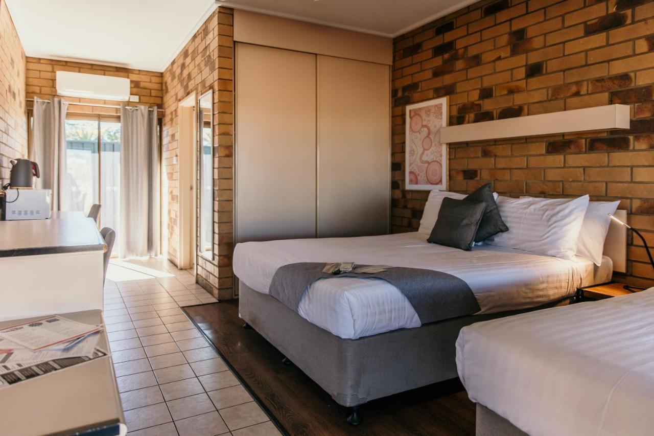 Abacus Motel Маунт-Айза Экстерьер фото